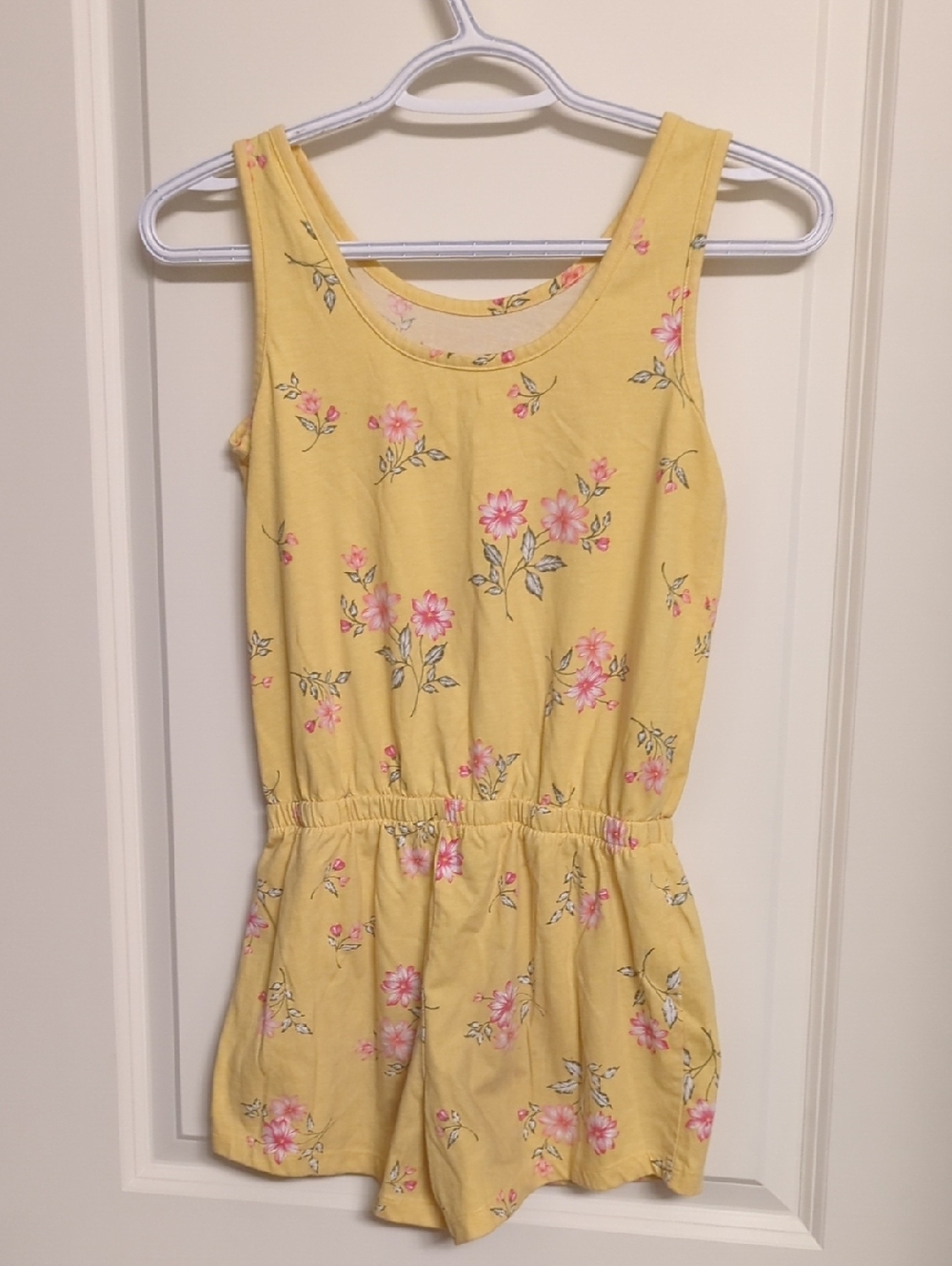 Girls Yellow Romper with Pink Florals 💛🌺